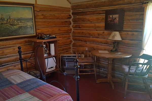 Blacktail Ranch Homestead Cabin Bedroom Photo