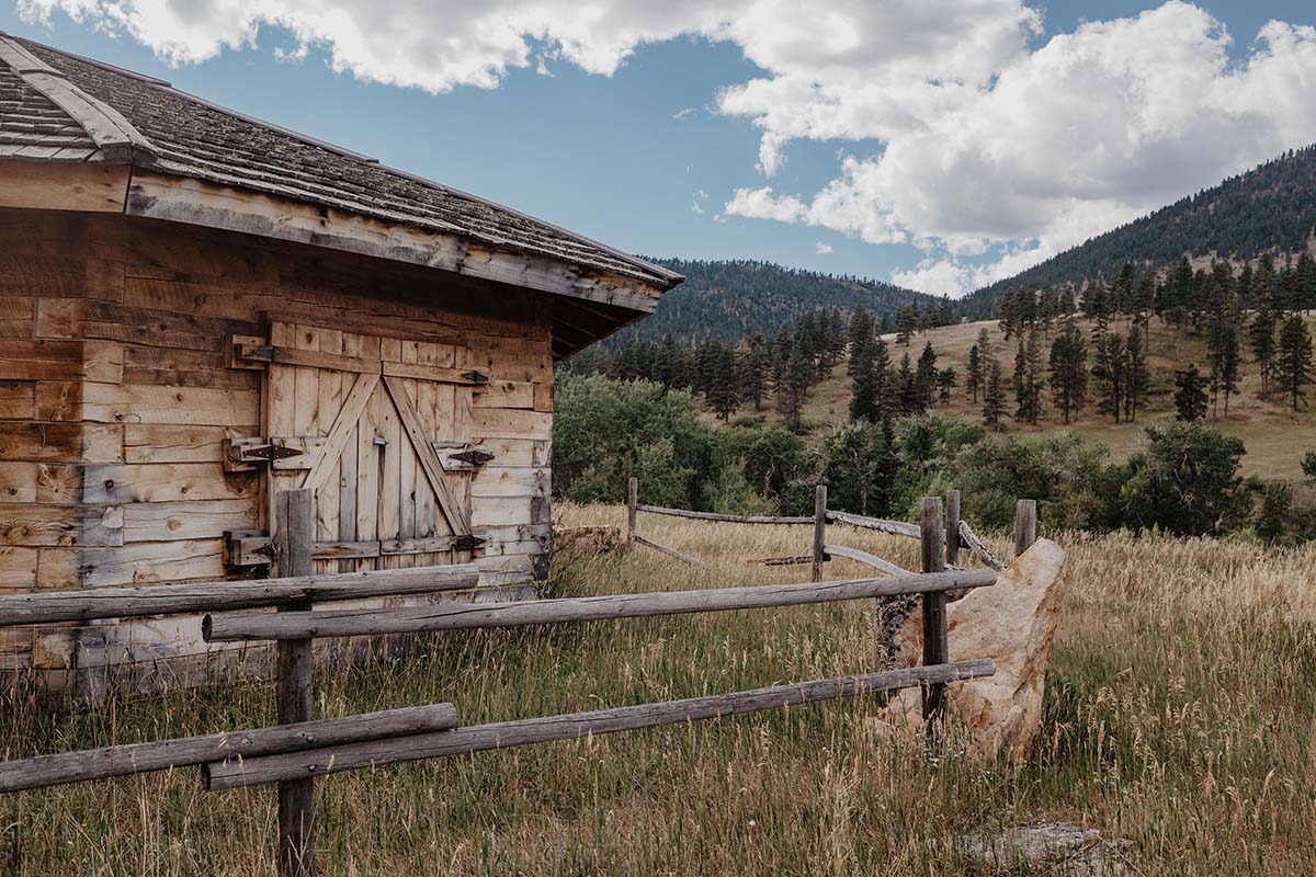 Blacktail Ranch Hogan Scenic