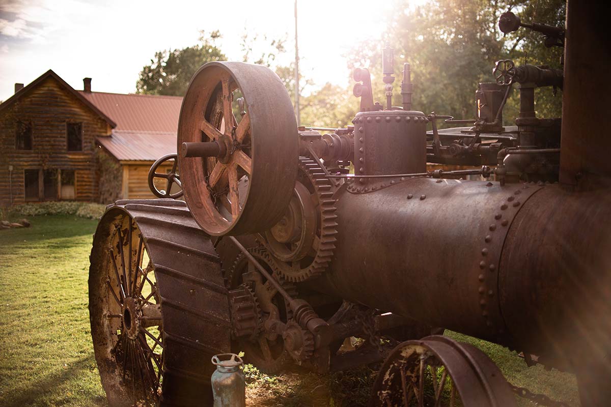 Blacktail Ranch Vintage Tractor